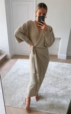 Beau Wrap Midi Dress Light Beige