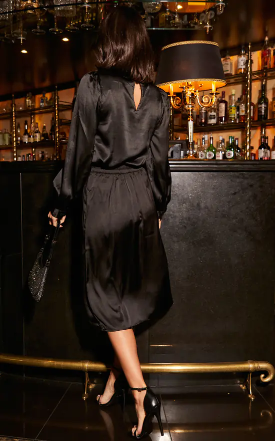 High Waist Midi Skirt In Black - Image 4