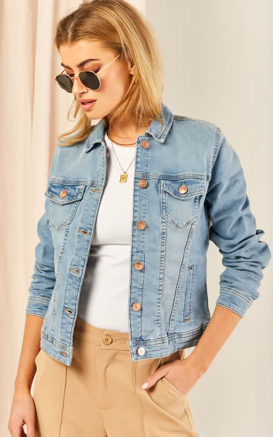 ONLY Short Denim Jacket In Light Blue Denim - Image 3