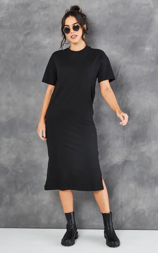 Short Sleeve Oversized Midi T Shirt Dress In Black - Image 2