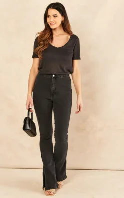 Pieces V Neck T Shirt In Black