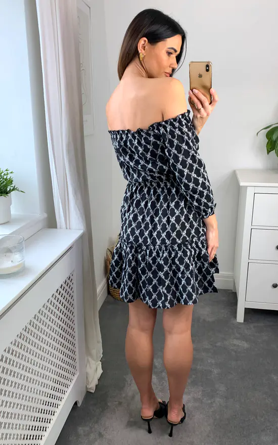 Bardot Embroidery Dress With Long Sleeves In Black And White - Image 4