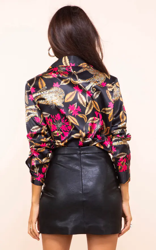 Nevada Shirt In Leopards In Vines - Image 3