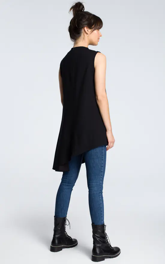 Black Oversized Sleeveless Top With Asymmetric Hem - Image 4